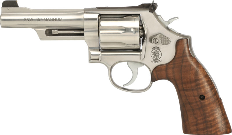 Smith and Wesson 686 Plus Mountain Gun 357 Magnum / 38 Special